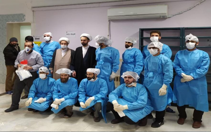 حضور ۱۵۰ هزار طلبه بسیجی در میدان مبارزه با کرونا حضور ۱۵۰ هزار طلبه بسیجی در میدان مبارزه با کرونا